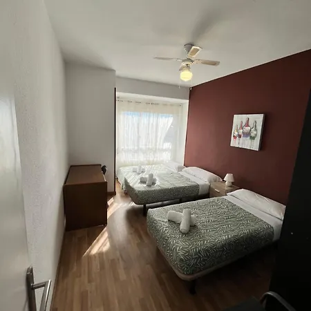 4 Bedrooms -seneca Center *