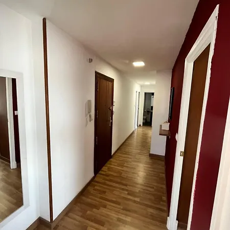 4 Bedrooms -seneca Center * Alicante