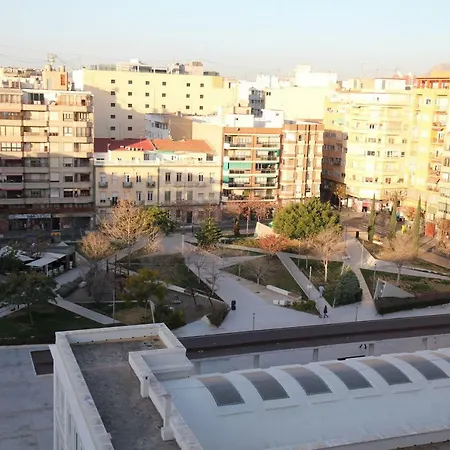 4 Bedrooms -seneca Center