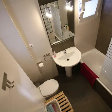 Apartamento 4 Bedrooms -seneca Center Alicante