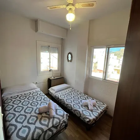 4 Bedrooms -seneca Center アリカンテ